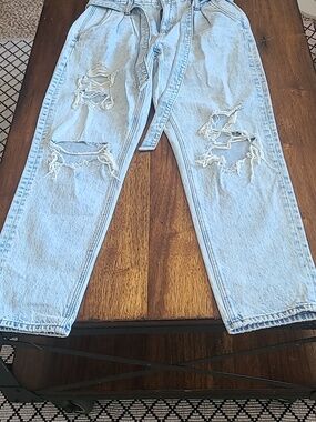 American Eagle Stretch Mom Jeans Belted Size 8 Long